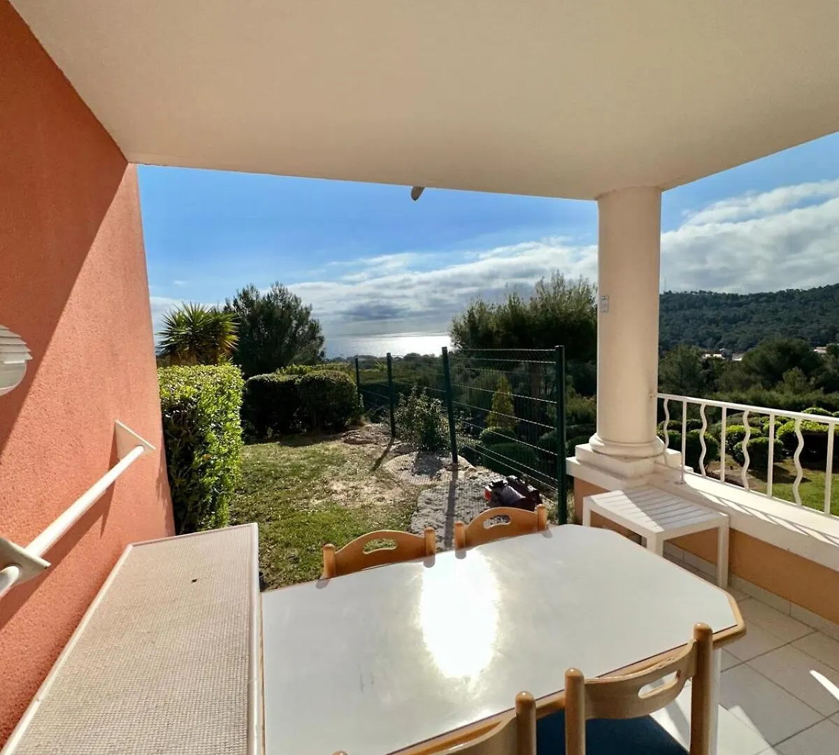 Studio 4 Pers Sea View Secured Cap Esterel Saint-Raphael  0*, Saint-Raphael (Var)